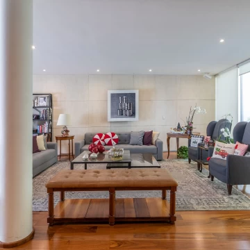 Residencia con finos acabados