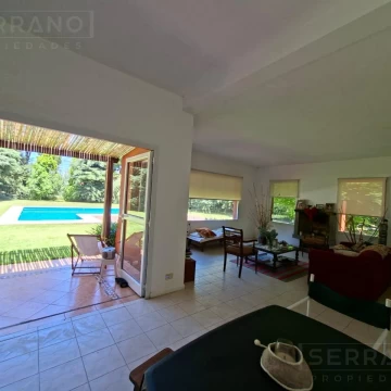 Venta casa 4 ambientes sobre lote de 1508m2 en San Joaquin, Exaltación de la Cruz