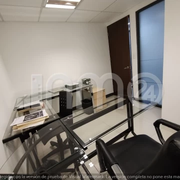 Oficina en Renta en Bosque de las Lomas para 2 personas