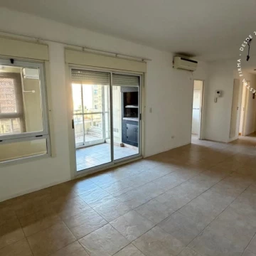 Departamento en alquiler de 3 ambientes con parrilla, 2 cocheras y baulera - Villa Ballester Centro