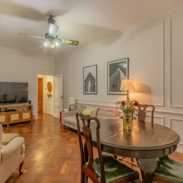 Venta Depto 3 Amb y  dependencia, Recoleta, Gran Oportunidad, Vista, Luz y Balcón.