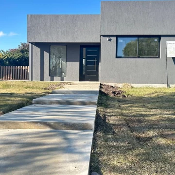 CASA EN VENTA A ESTRENAR - 4 AMBIENTES - PILAR DEL ESTE SAN ALFONSO