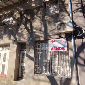 Arroyito: Casa reciclada nueva 3 dormi, quincho y cochera!