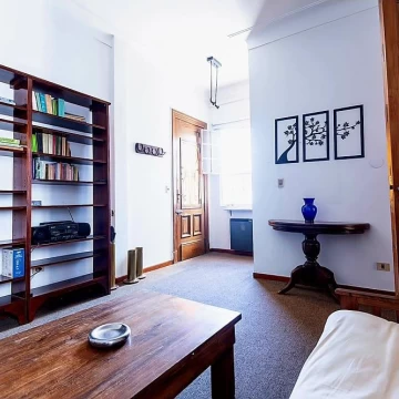 VENTA DEPARTAMENTO 3 AMBIENTES, PISO 4º,  APTO PROFESIONAL CON VISTA ABIERTA EN BALVANERA