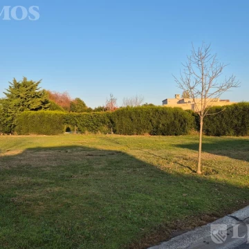 LOTE INTERNO. NOR-ESTE. YA ESCRITURADO.