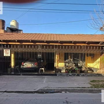 Casa en villa mariano moreno