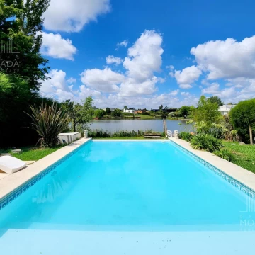 Venta Casa 5 Ambientes a la laguna en Barrio San Marco Villanueva