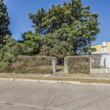 Venta Villa Celina Casa 3 Ambientes Con Terreno  Apto Credito