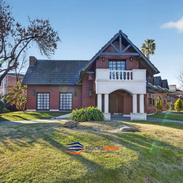 Casa a la venta en Country Banco Provincia, Moreno