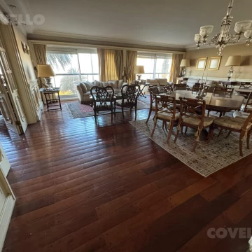 Venta apartamento 3 dormitorios, 2 cocheras, sobre rambla Armenia, Puerto del buceo