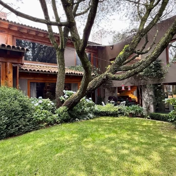 Casa en venta en Paseo de las Lomas Santa Fe