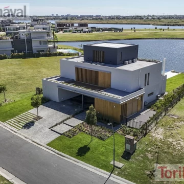 Casa premium, al agua, a estrenar,  9 amb, en venta en Los Puentes, Nordelta