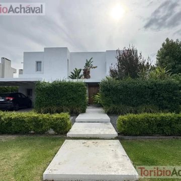 CASA AL AGUA, de 7 ambientes, alquiler en Barbarita