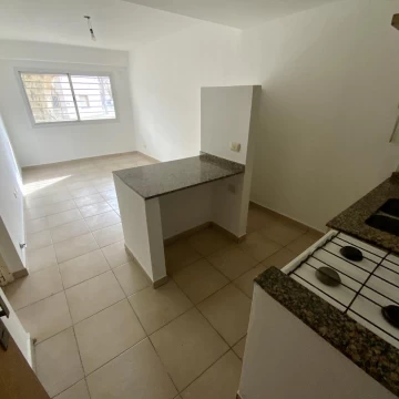 Catamarca 3691 - Departamento De 1 Dormitorio Planta Baja En Alquiler - Luis Agote, Rosario