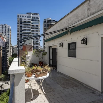 Departamento 3 ambientes con balcón terraza