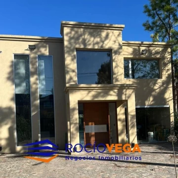 Casa en Venta Country Banco Provincia