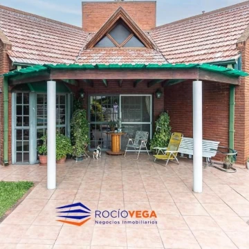 Casa vena en Country Banco de la Provincia