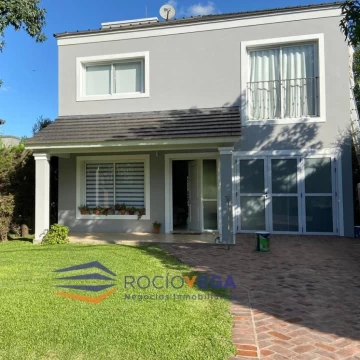 Casa a la venta en Country Banco Provincia