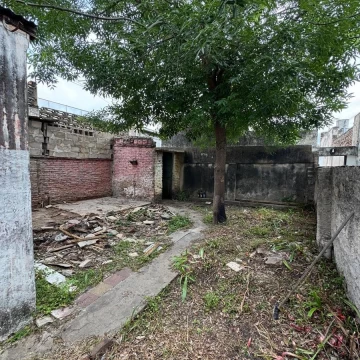 Terreno con construccion en venta 