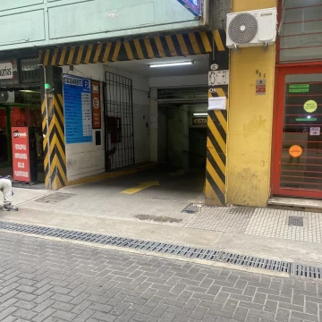 Venta Garage +60 cocheras - Microcentro - Esmeralda 600