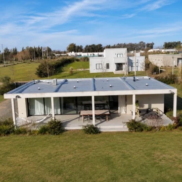 Casa en venta en La Cañada en City Bell