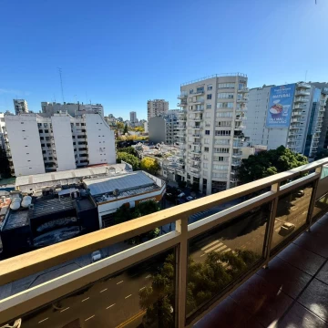 Venta Departamento 3 ambientes super luminoso con balcón al frente Belgrano