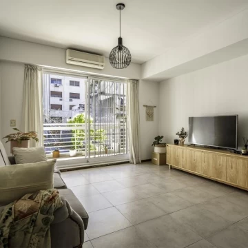 Departamento en alquiler en Palermo. LC a balcón 2 dormitorios (1 suite) 2 baños Cochera Amenities