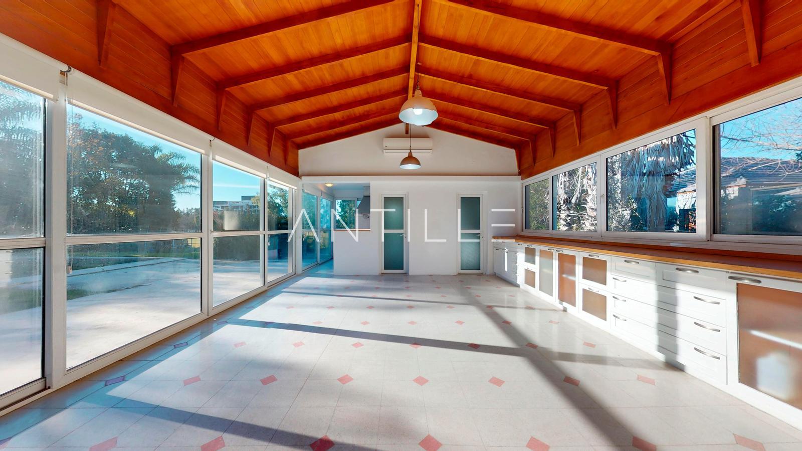 QUINCHO CASA EN VENTA EN ABRIL CLUB DE CAMPO, HUDSON