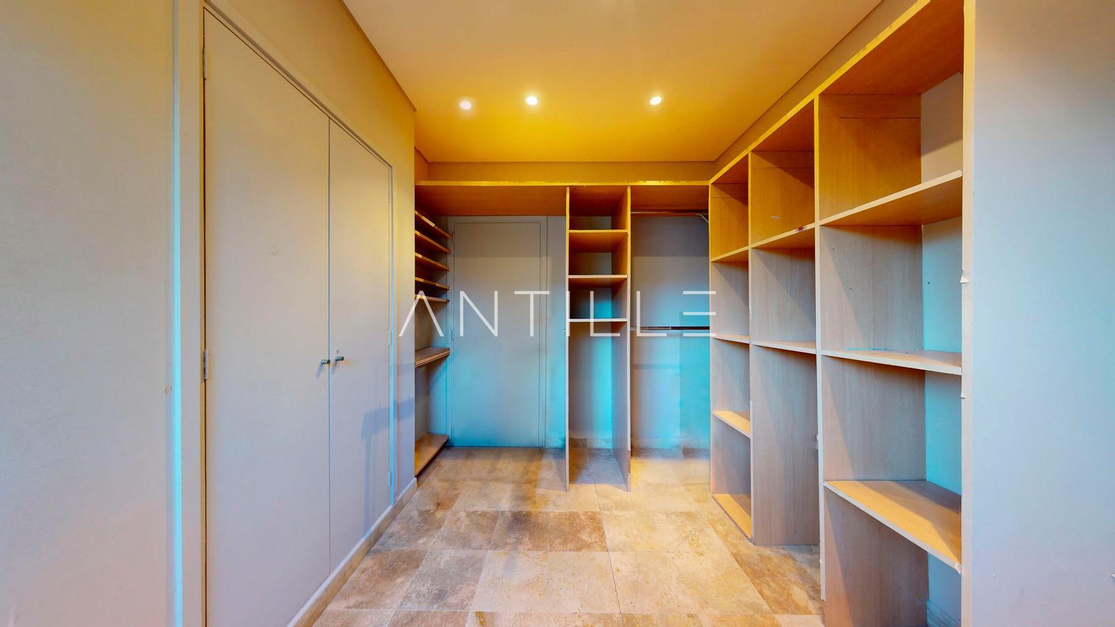 VESTIDOR CASA EN VENTA EN ABRIL CLUB DE CAMPO, HUDSON