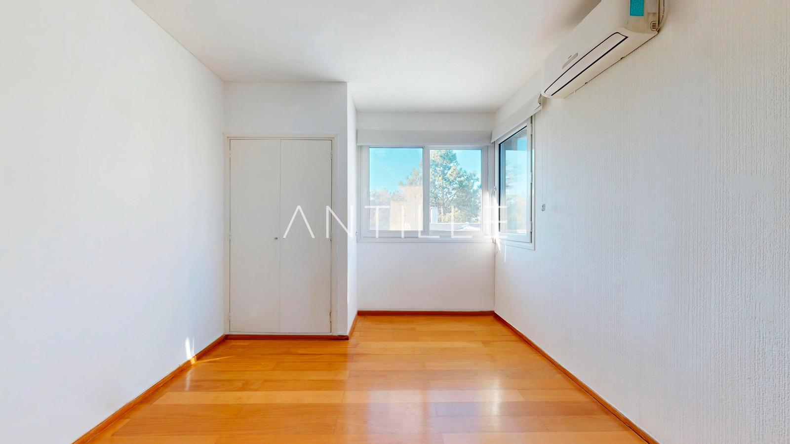 DORMITORIO CASA EN VENTA EN ABRIL CLUB DE CAMPO, HUDSON
