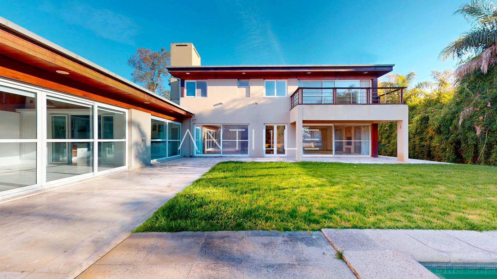 FACHADA CASA EN VENTA EN ABRIL CLUB DE CAMPO, HUDSON