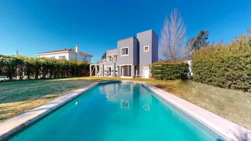 CASA EN VENTA | ABRIL CLUB DE CAMPO