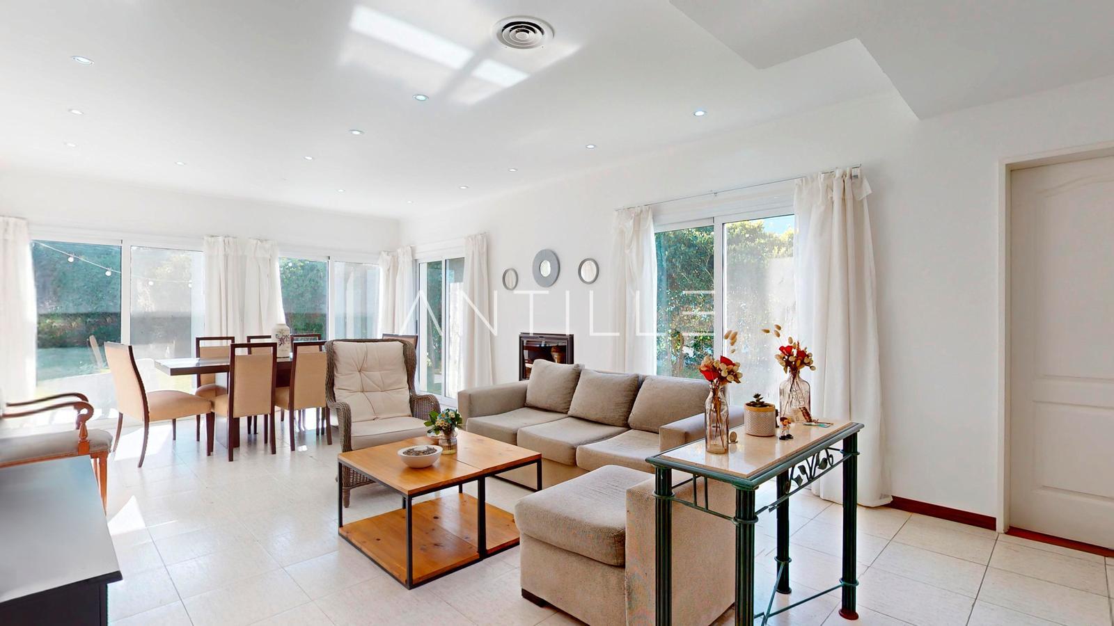 COMEDOR CASA EN VENTA EN ABRIL  CLUB DE CAMPO, HUDSON