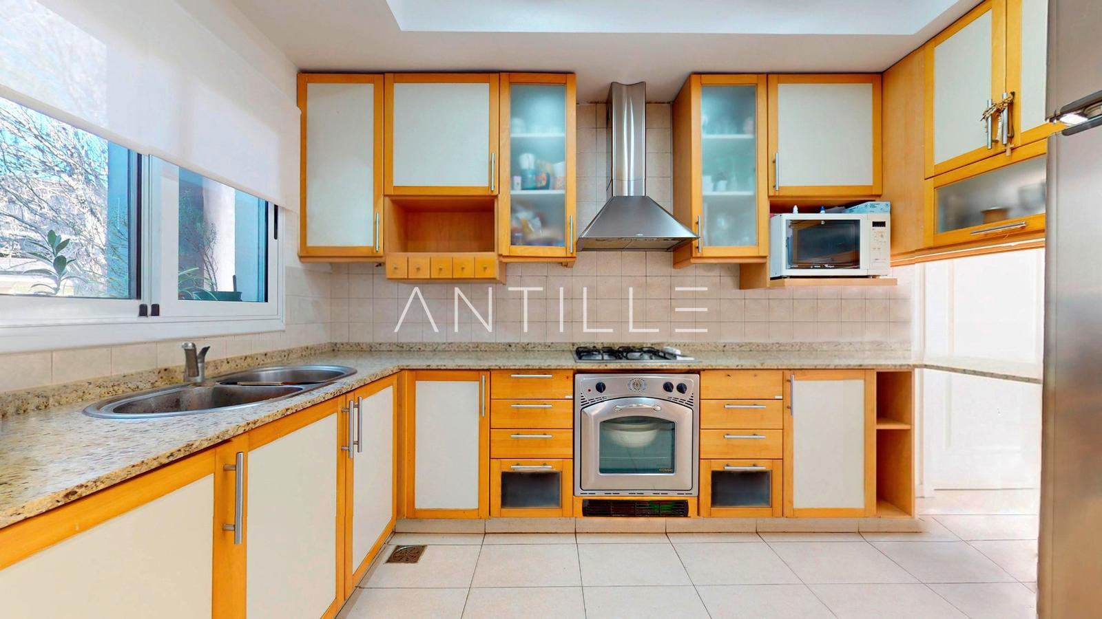 COCINA CASA EN VENTA EN ABRIL CLUB DE CAMPO, HUDSON