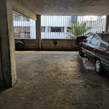 Cómoda cochera en barrio martin