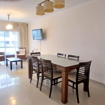 Venta departamento 3 ambientes con balcón y cochera, Centro Mar del Plata.