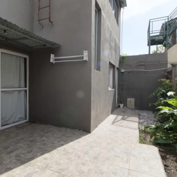 PH 4 ambientes con patio en venta - Villa Lugano
