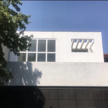 Residencia Minimalista de Lujo en Fraccionamiento Privado