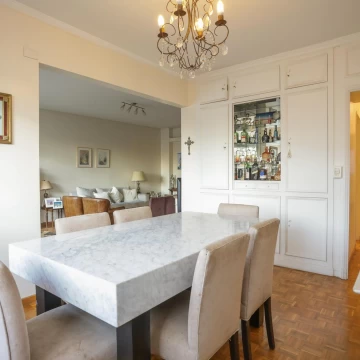 Departamento 4 ambientes en venta sobre Av Callao Recoleta Cochera Seg 24hs