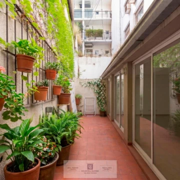 Venta de departamento 2 ambientes en Moreno al 400 Monserrat