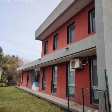 Venta Casa 3 dormitorios en Sicardi-Calle 666 e/ 13bis y 14