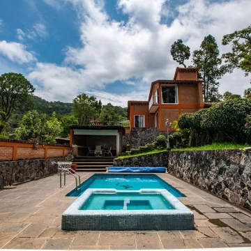 Casa en venta en Avándaro 5