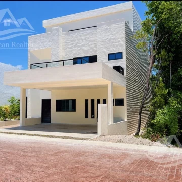 Casa en Venta en Via Cumbres