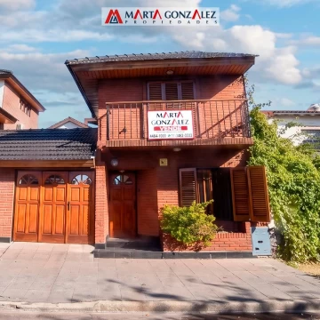 Triplex en Venta Villa Sarmiento Apto Crédito