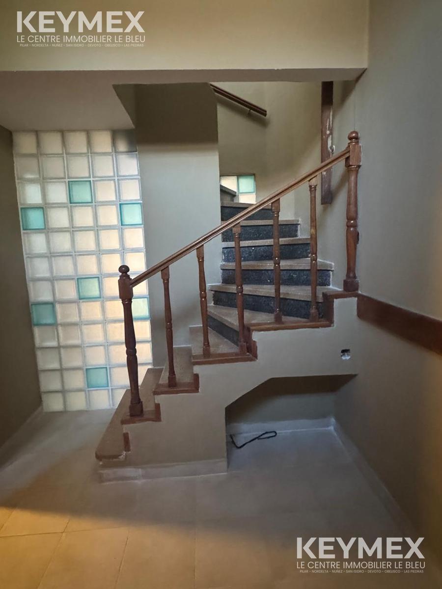 ESCALERA  A P.A.