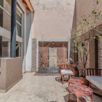 Casa de 5 ambientes con patio y parrilla