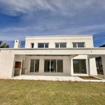 Venta Casa Estrenar Lagoon Pilar 4 dormitorios