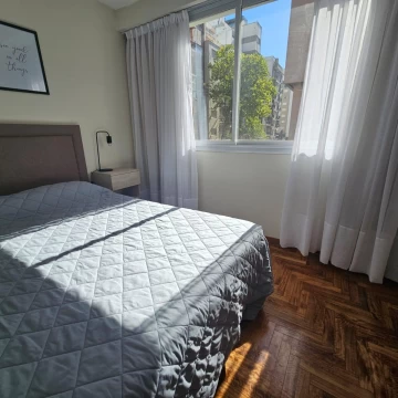 Venta Departamento 2 ambientes con balcón, Mar del Plata Centro.
