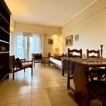 Departamento 2 ambientes en Playa Grande con cochera