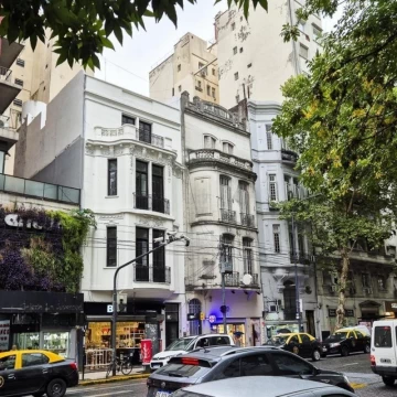 Local mas oficinas - Alquiler - Recoleta